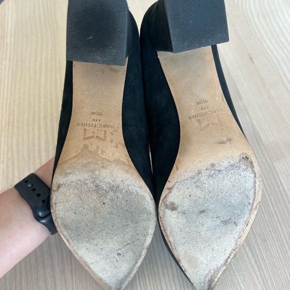 Marc Fisher Zala block heel. Black. 2 3/4" heel. Very good condition. Size 9.5. - Picture 4 of 7